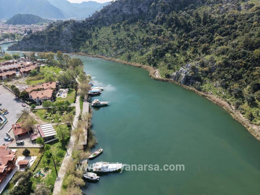 Dalyan Gülpınar'da Kanala Sıfır 2600m2 %20 Turizm İmarlı Satılık Arsa