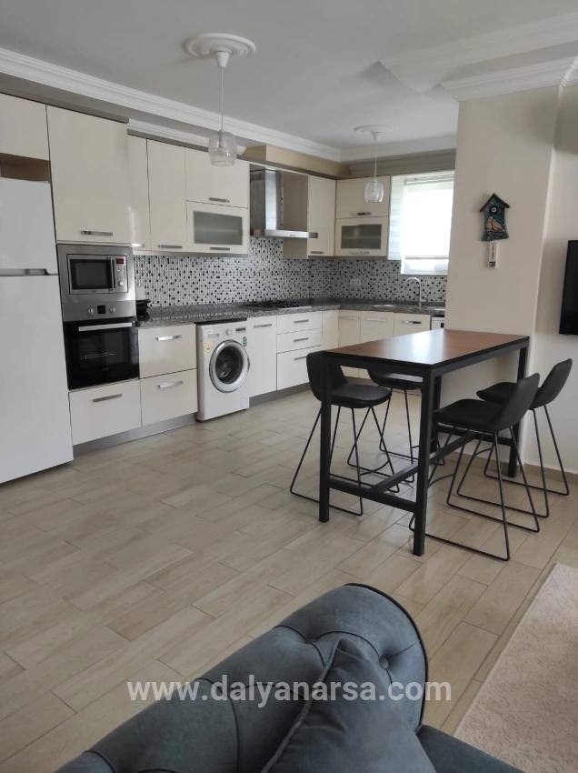 Dalyan Gülpınar'da Köşebaşı 545m2 Arsa İçinde Satılık 4+1 Villa