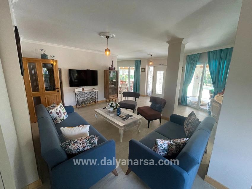 Dalyan Gülpınar'da 720m2 Arsa İçinde 4+1 Satılık Villa