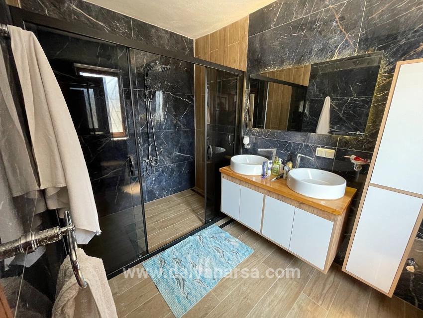 Dalyan İztuzu Manzaralı 7000m2 Arsa İçinde 4+1 Satılık Lüks Villa