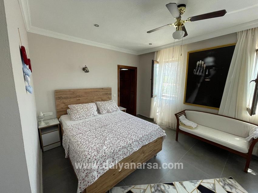 Dalyan İztuzu Manzaralı 7000m2 Arsa İçinde 4+1 Satılık Lüks Villa