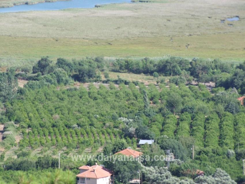 Çandır'da Göl Manzaralı 1252m2 Satılık Arsa