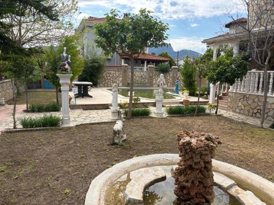 Dalyan Gülpınar'da 500m2 Arsa İçerisinde 3+1 Satılık Villa