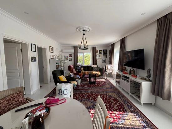 Okçular'da 459m2 Arsa İçerisinde 2+1 Satılık Tek Katlı Ev