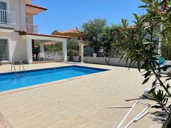 Dalyan Gülpınar'da 579m2 Arsa İçerisinde 4+1 Satılık Villa