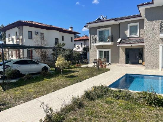 Dalyan Gülpınar'da 514m2 Arsa İçinde Satılık Villa