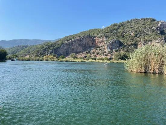 Çandır'da Kanala Sıfır 2765m2 Satılık Müstakil Ev