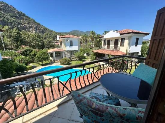 Dalyan Gülpınar'da Site İçerisinde 2+1 Satılık Villa