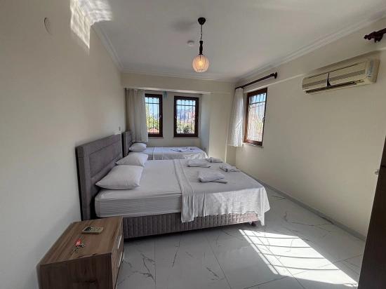 Dalyan'da 301m2 Arsa İçerisinde 5+1 Satılık Villa