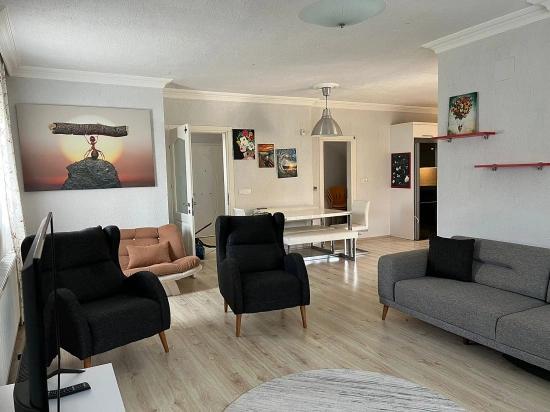 Dalyan'da Köşebaşı 600m2 Arsa İçerisinde 3+1 Satılık Villa