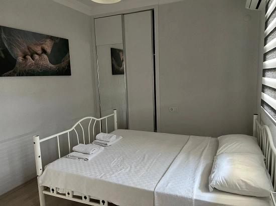 Dalyan'da Köşebaşı 600m2 Arsa İçerisinde 3+1 Satılık Villa