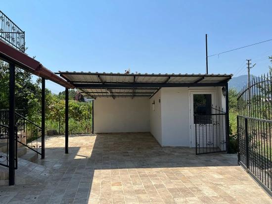Dalyan'da Köşebaşı 600m2 Arsa İçerisinde 3+1 Satılık Villa