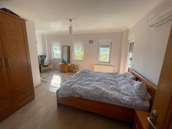 Dalyan Gülpınar'da 6000m2 Arsa İçerisinde 4+2 Satılık Villa
