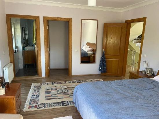 Dalyan Gülpınar'da 6000m2 Arsa İçerisinde 4+2 Satılık Villa