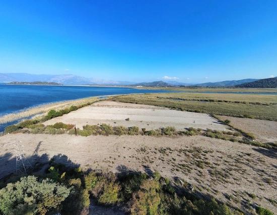 Çandır'da Göle Sıfır 3210m2 Satılık 2b Arazisi