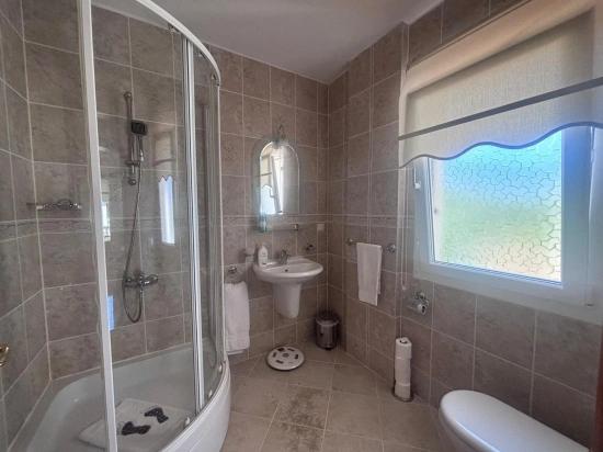 Dalyan'da 848m2 Kral Mezarları Manzaralı 3+1 Satılık Villa