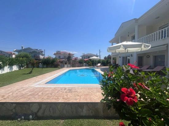 Dalyan'da 848m2 Kral Mezarları Manzaralı 3+1 Satılık Villa