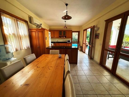 Dalyan Arıkbaşı'nda 600m2 Arsa İçerisinde Satılık Villa