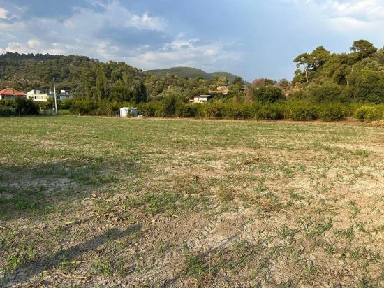 Çandır'da Köy Yerleşik Alanı İçerisinde Rızai-taksimli 1160m2 Satılık Arsa
