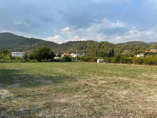 Çandır'da Köy Yerleşik Alanı İçerisinde Rızai-taksimli 1160m2 Satılık Arsa