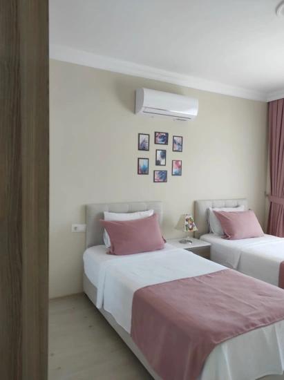 Dalyan Gülpınar'da Köşebaşı 545m2 Arsa İçinde Satılık 4+1 Villa