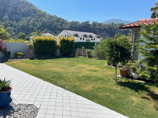 Dalyan Gülpınar'da 720m2 Arsa İçinde 4+1 Satılık Villa