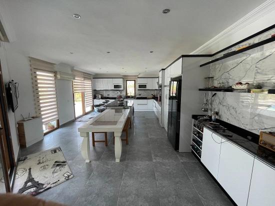 Dalyan İztuzu Manzaralı 7000m2 Arsa İçinde 4+1 Satılık Lüks Villa