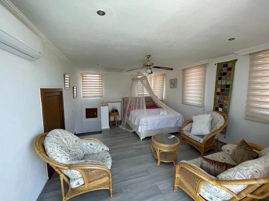 Dalyan İztuzu Manzaralı 7000m2 Arsa İçinde 4+1 Satılık Lüks Villa
