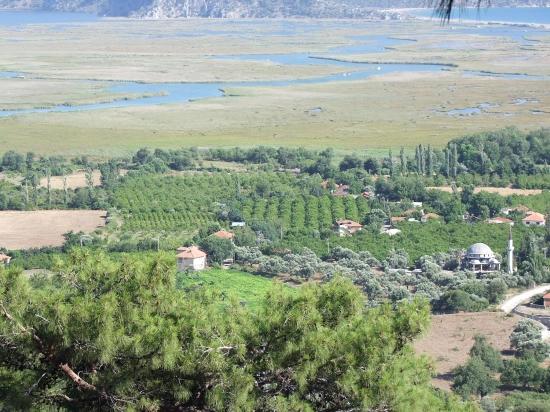 Çandır'da Göl Manzaralı 1252m2 Satılık Arsa