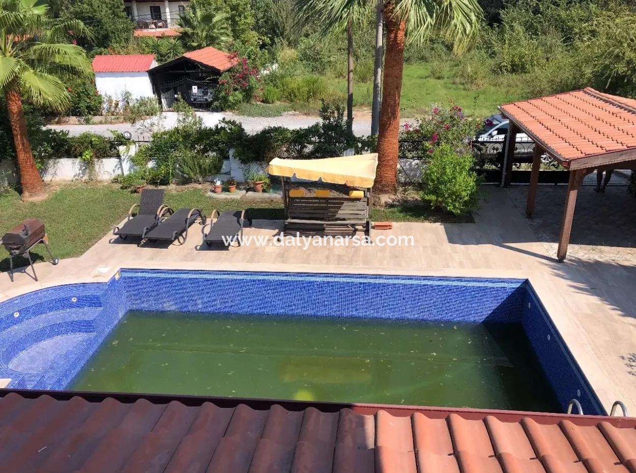 Dalyan'da 575M2 Arsa İçinde 4+1 Satılık Villa