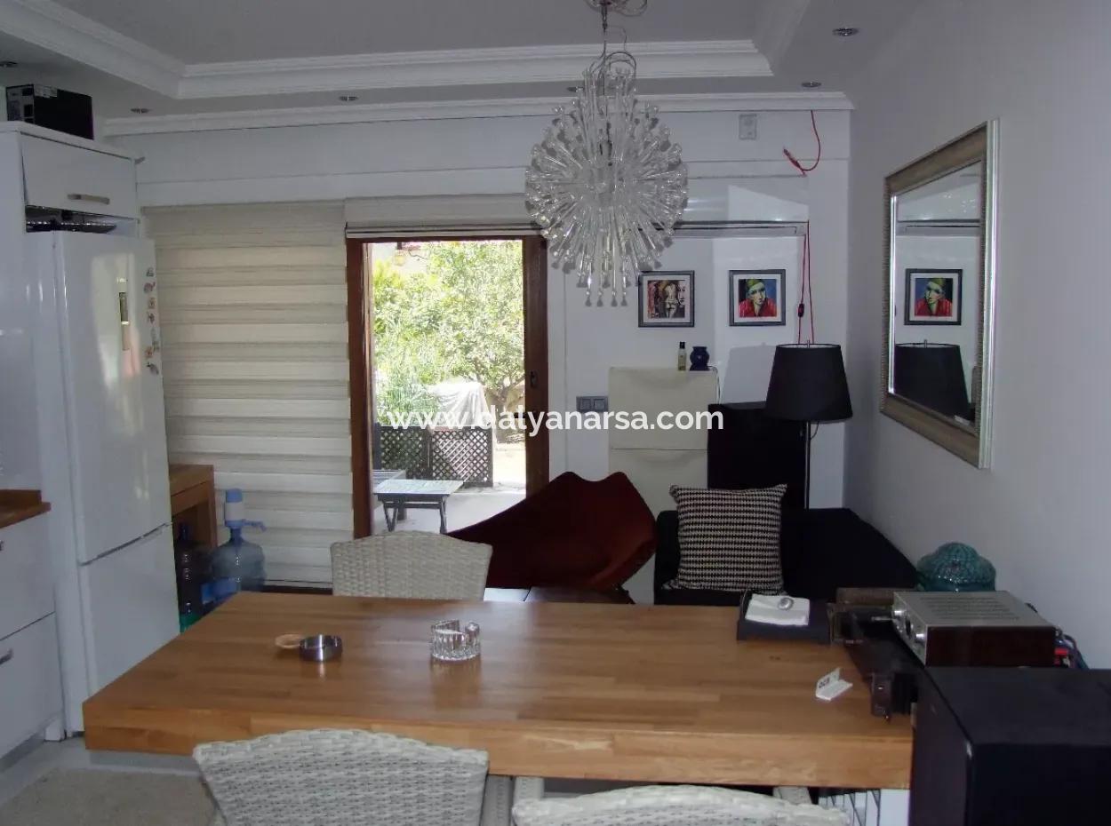 Dalyan'da Kanala Sıfır 4+1 Satılık Villa