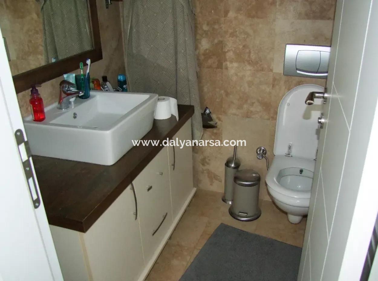 Dalyan'da Kanala Sıfır 4+1 Satılık Villa