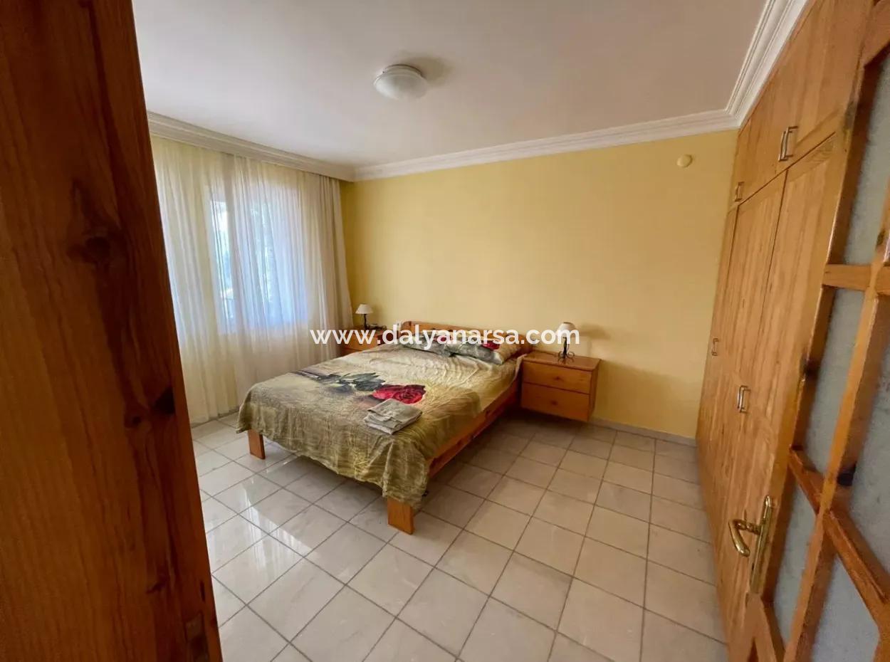 Çandır''da 5+2 Satılık Villa