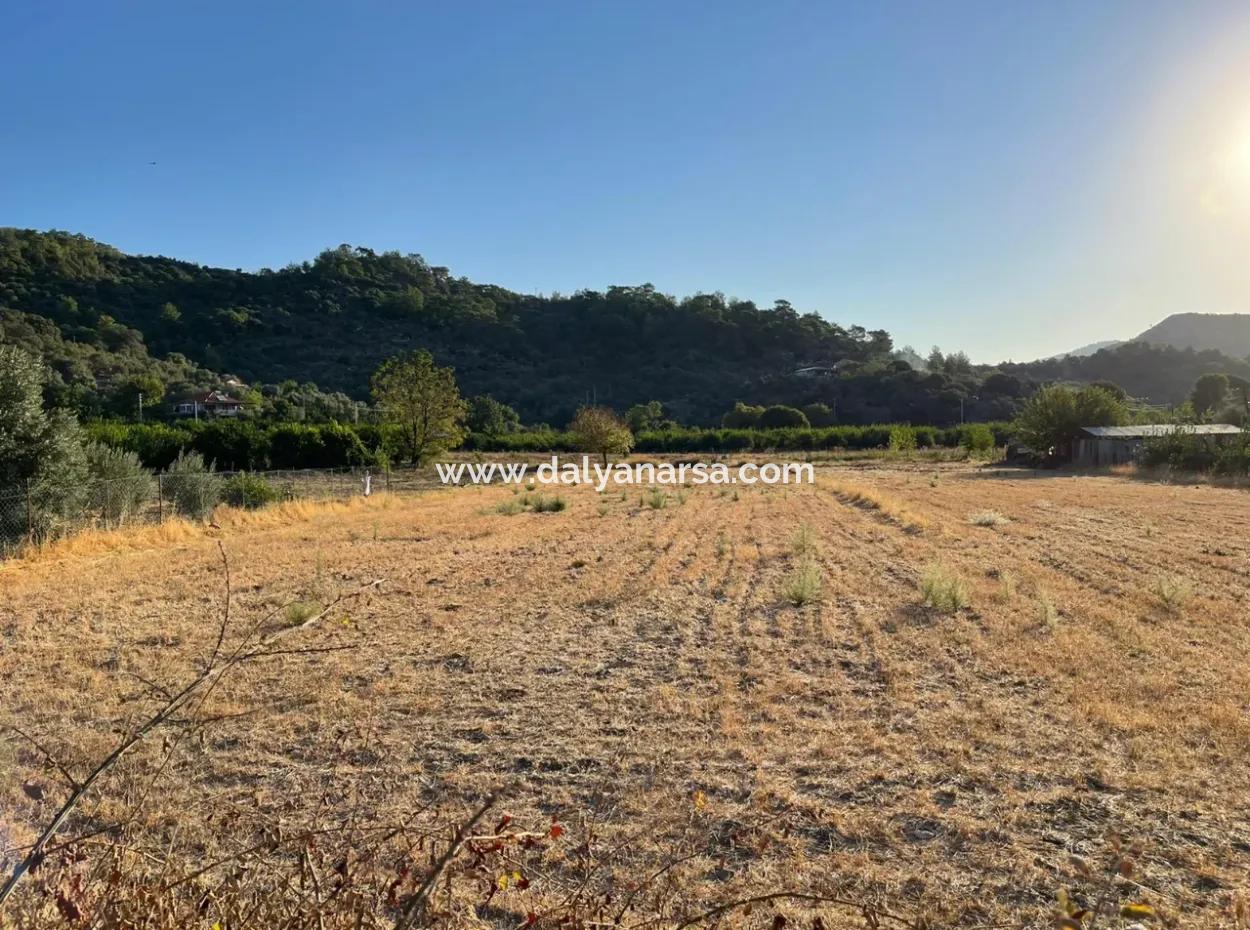 Çandır Köy Yerleşik Alanda 2000M2 Satılık Arsa