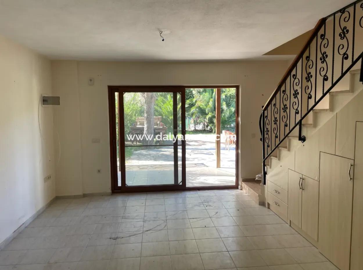 Dalyan Gülpınar'da 75M2 Kanala Sıfır Satılık Dubleks Apart