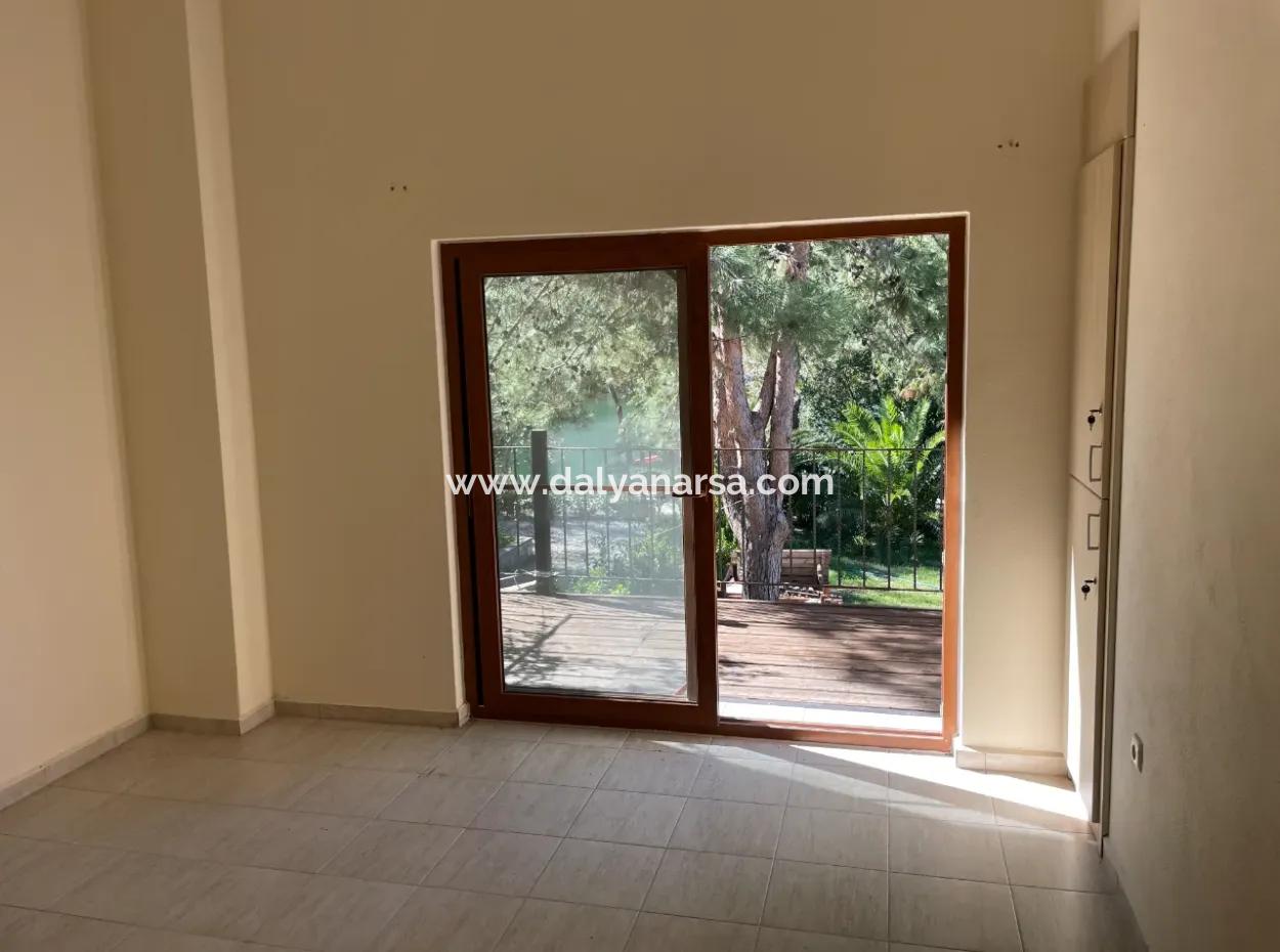 Dalyan Gülpınar'da 75M2 Kanala Sıfır Satılık Dubleks Apart