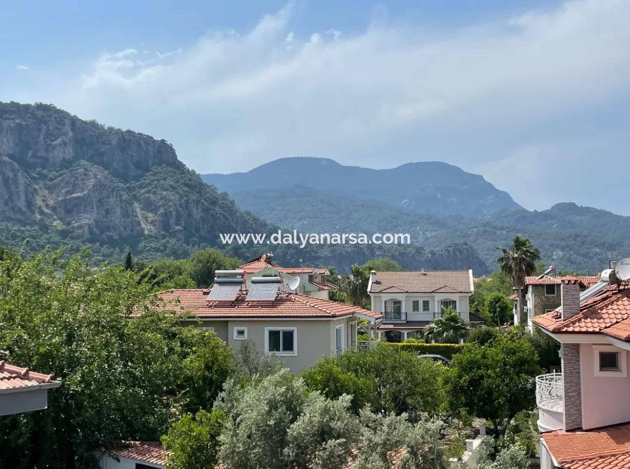 Dalyan  Merkezde 4+1 Satılık Villa