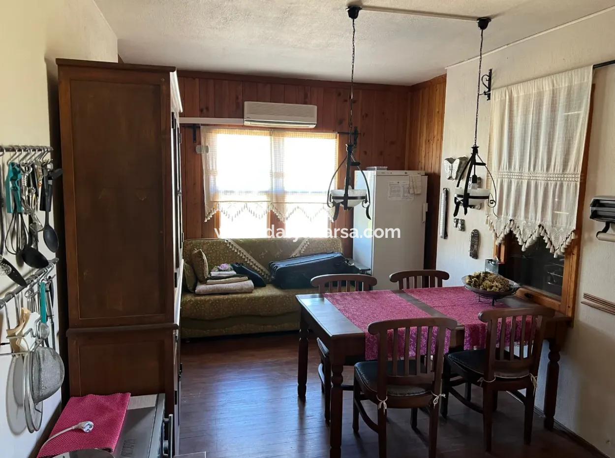 Dalyan Gülpınar'da 580M2 Arsa İçerisinde Satılık Taş Villa