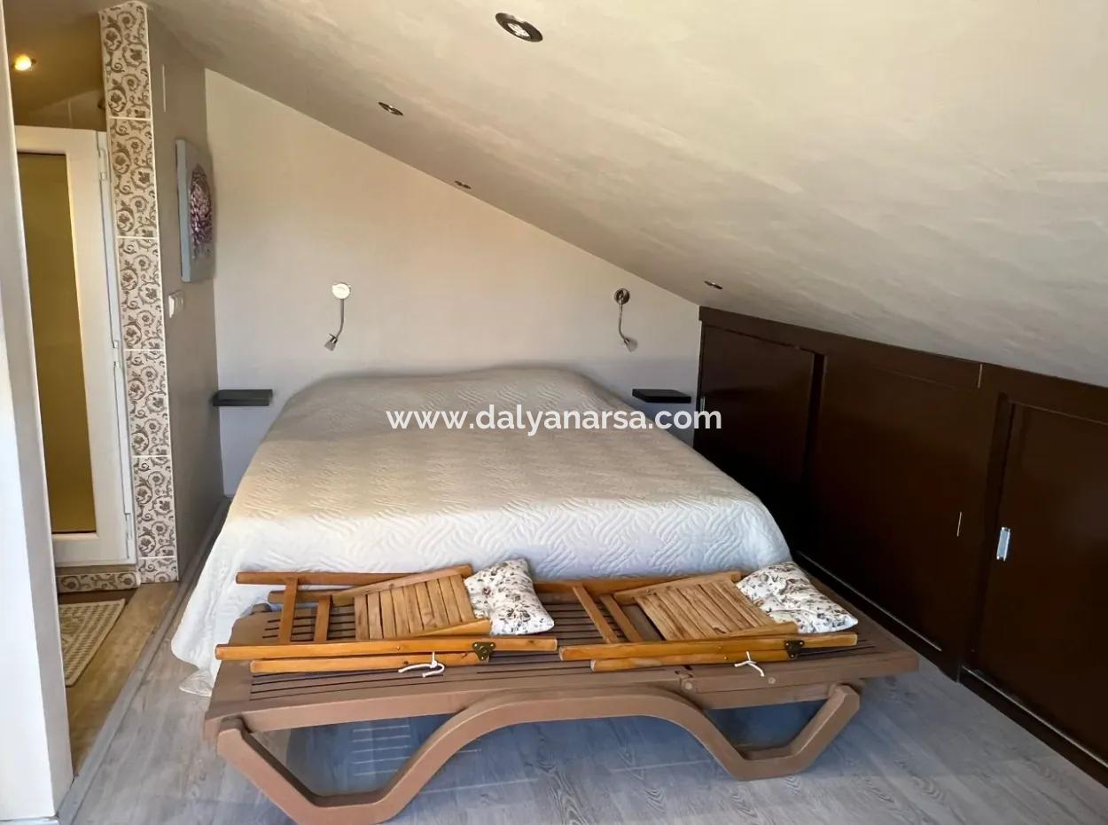 Dalyan Gülpınar'da 580M2 Arsa İçerisinde Satılık Taş Villa